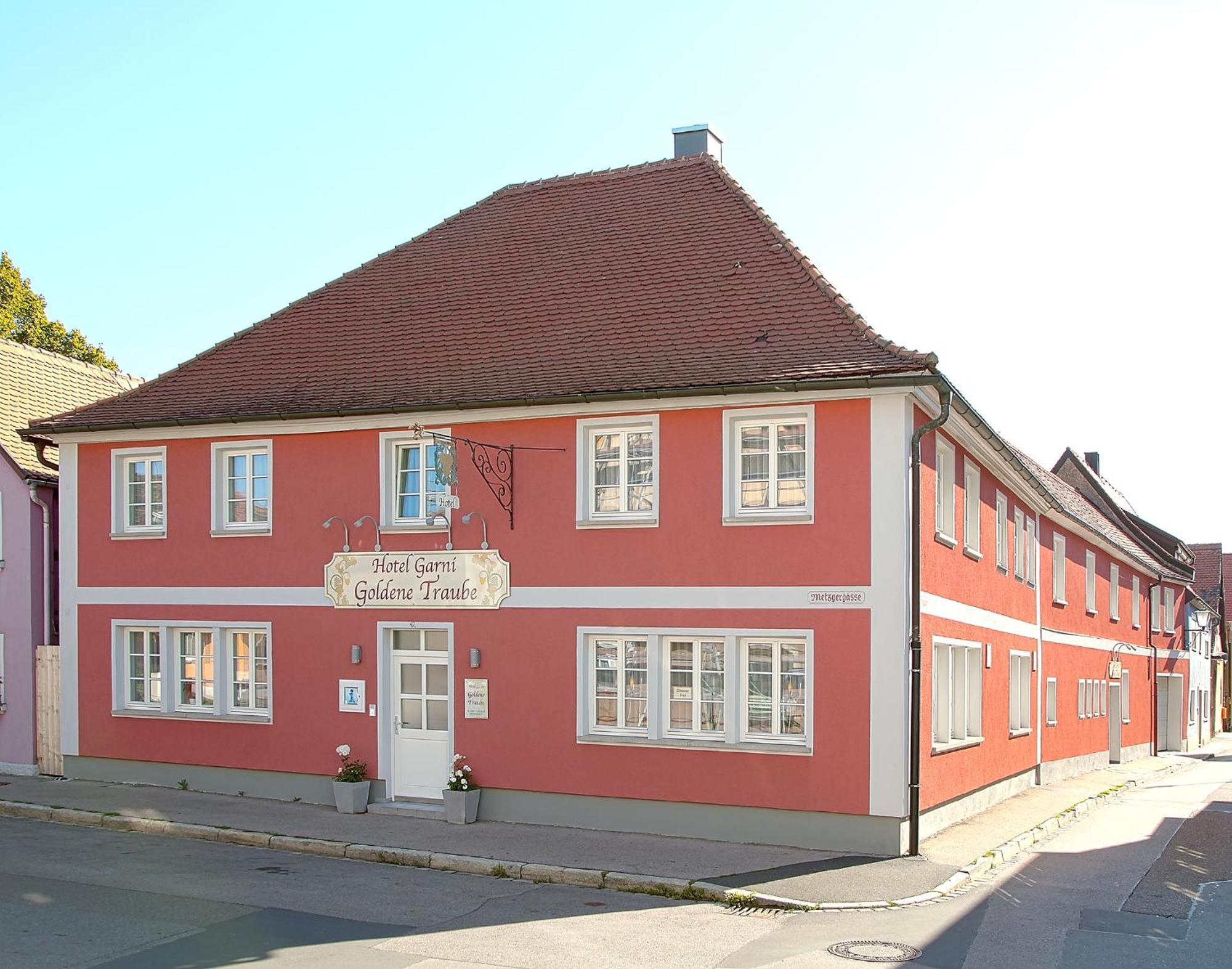 Hotel Garni Goldene Traube Bad Windsheim Exteriör bild